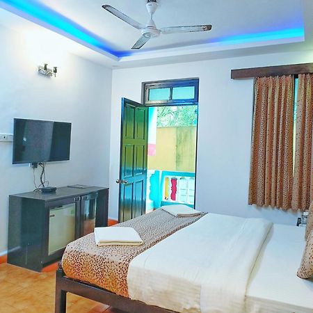 Fusion Resorts Candolim Bagian luar foto