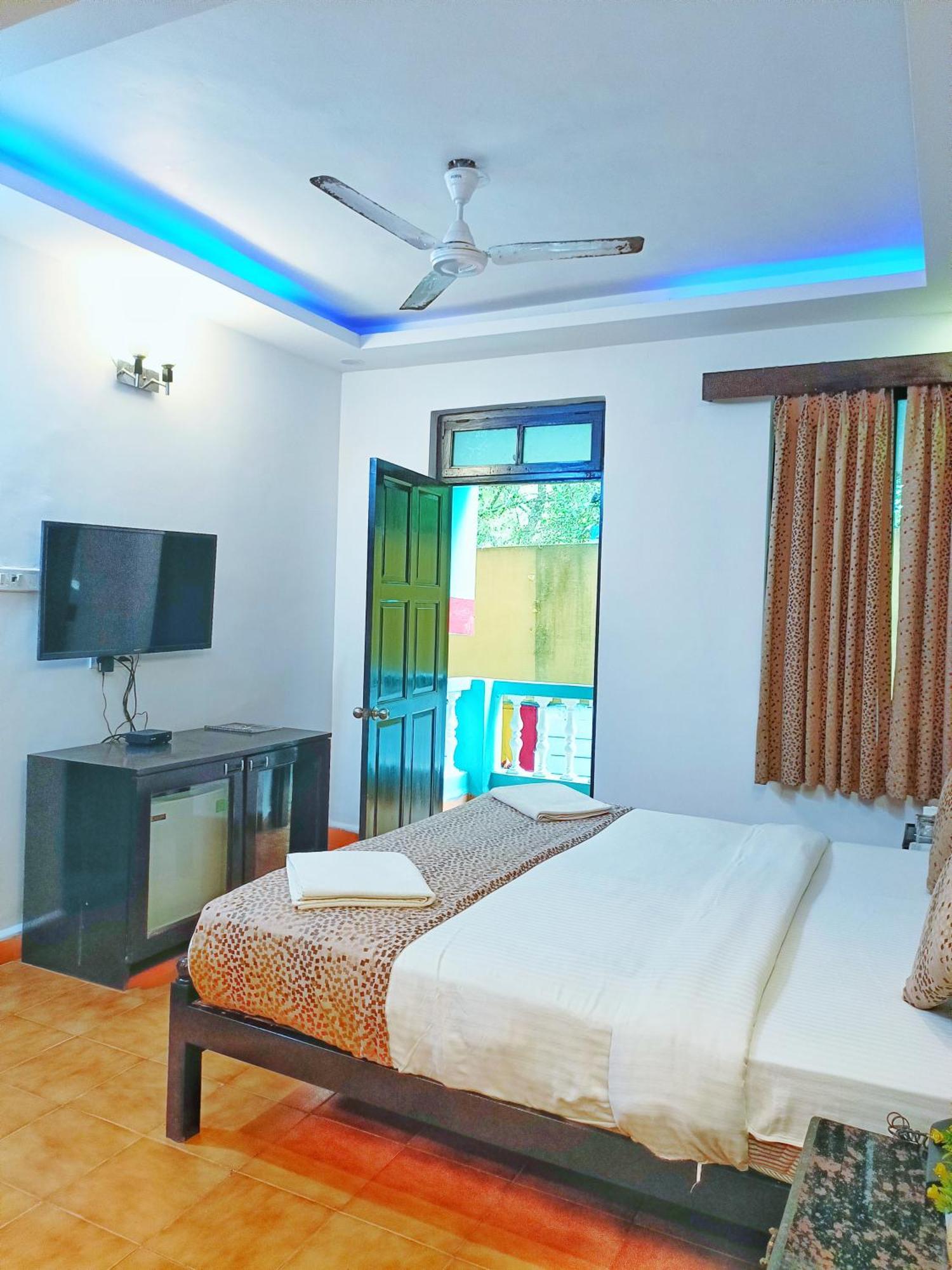 Fusion Resorts Candolim Bagian luar foto