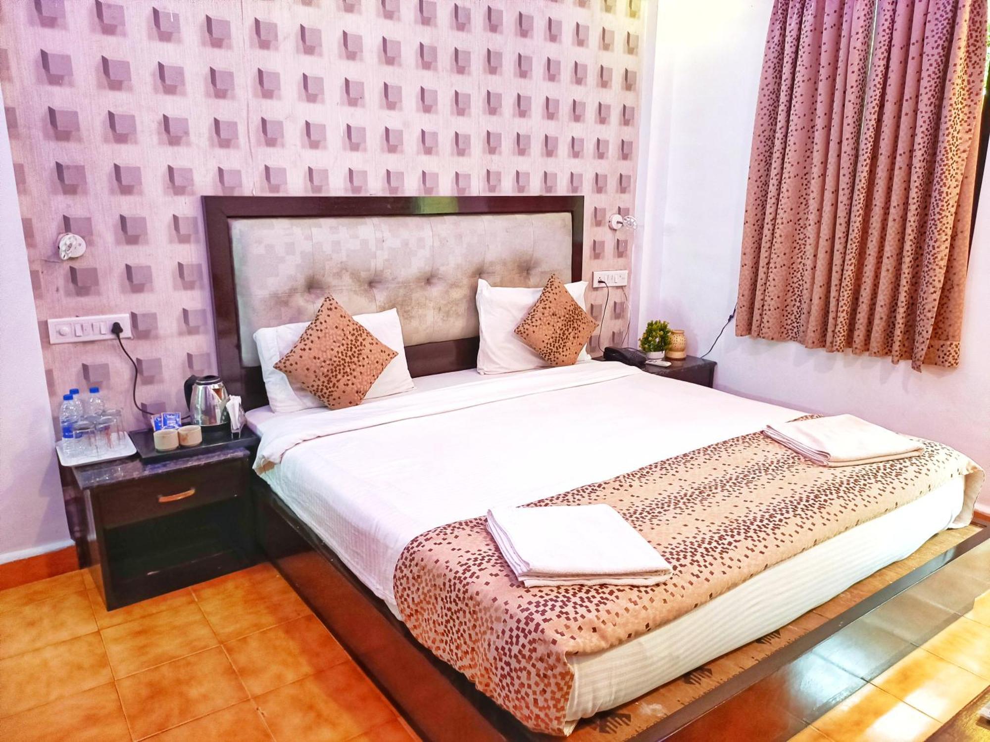 Fusion Resorts Candolim Bagian luar foto