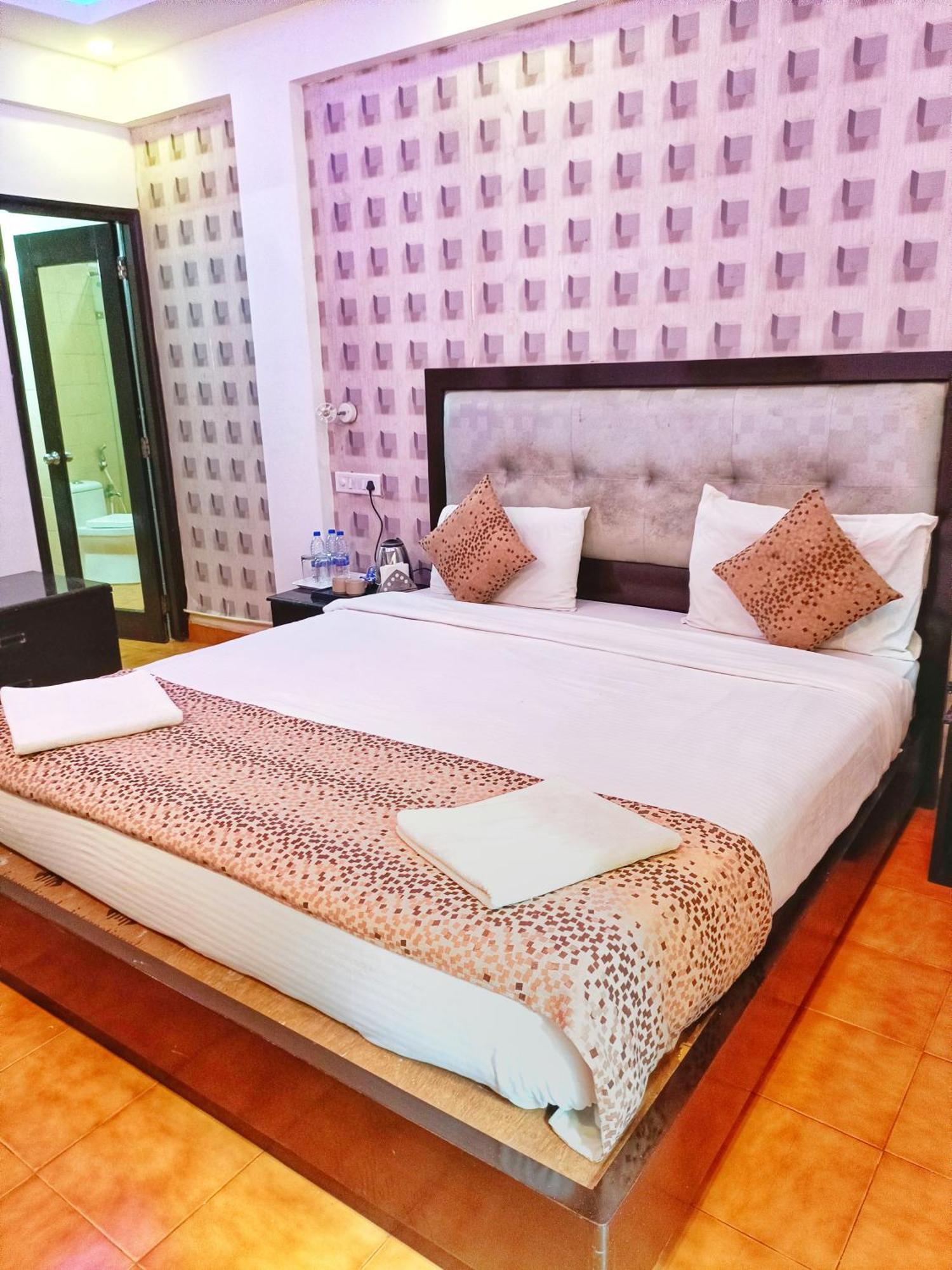 Fusion Resorts Candolim Bagian luar foto