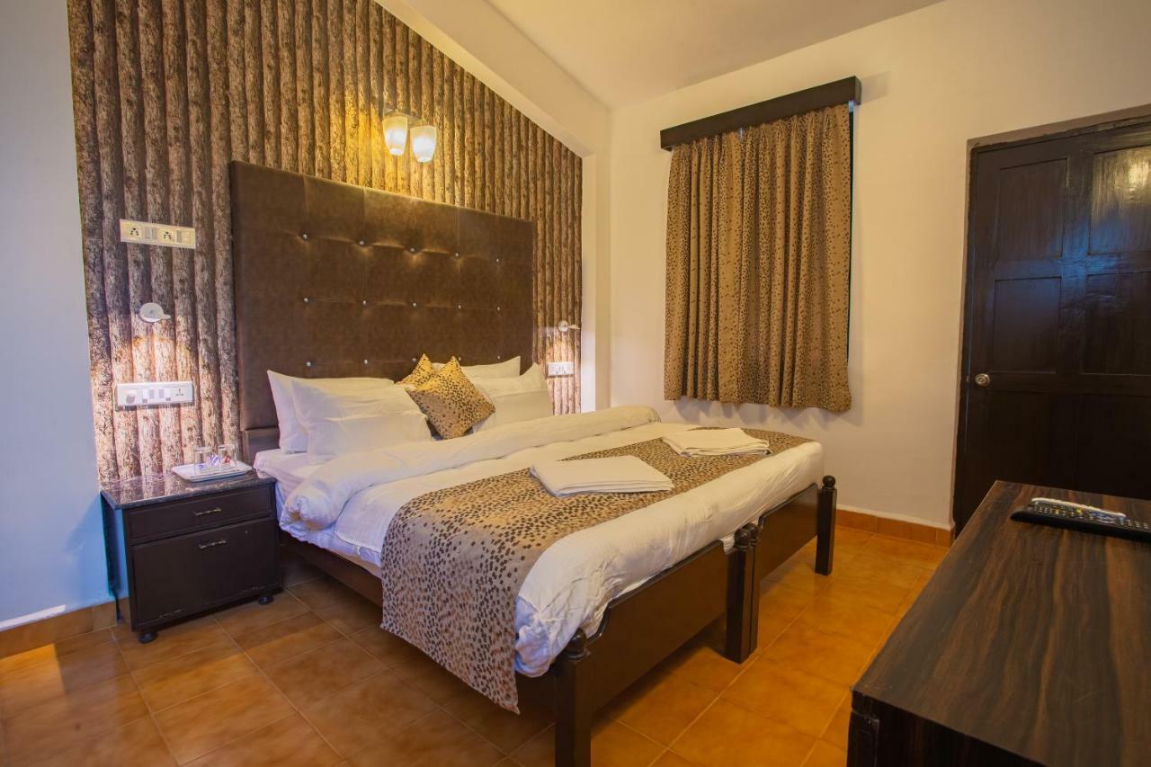Fusion Resorts Candolim Bagian luar foto